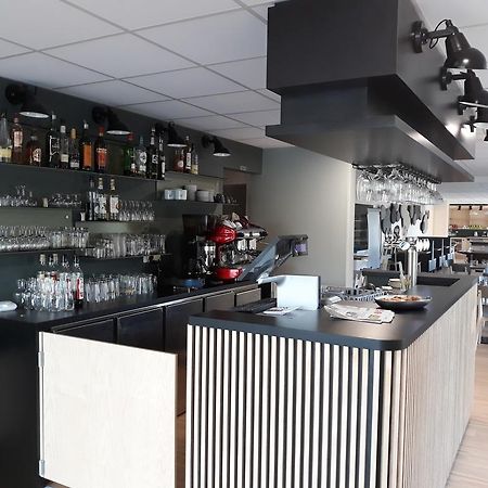 Hotel La Godiniere Cholet Exterior foto