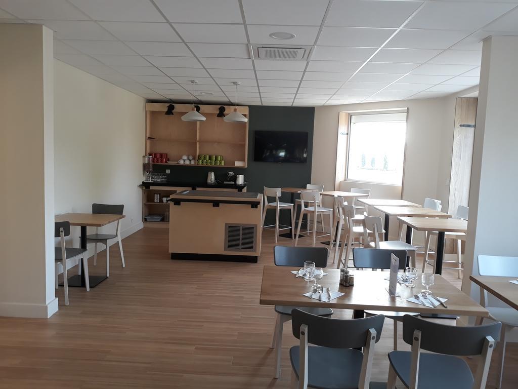 Hotel La Godiniere Cholet Exterior foto